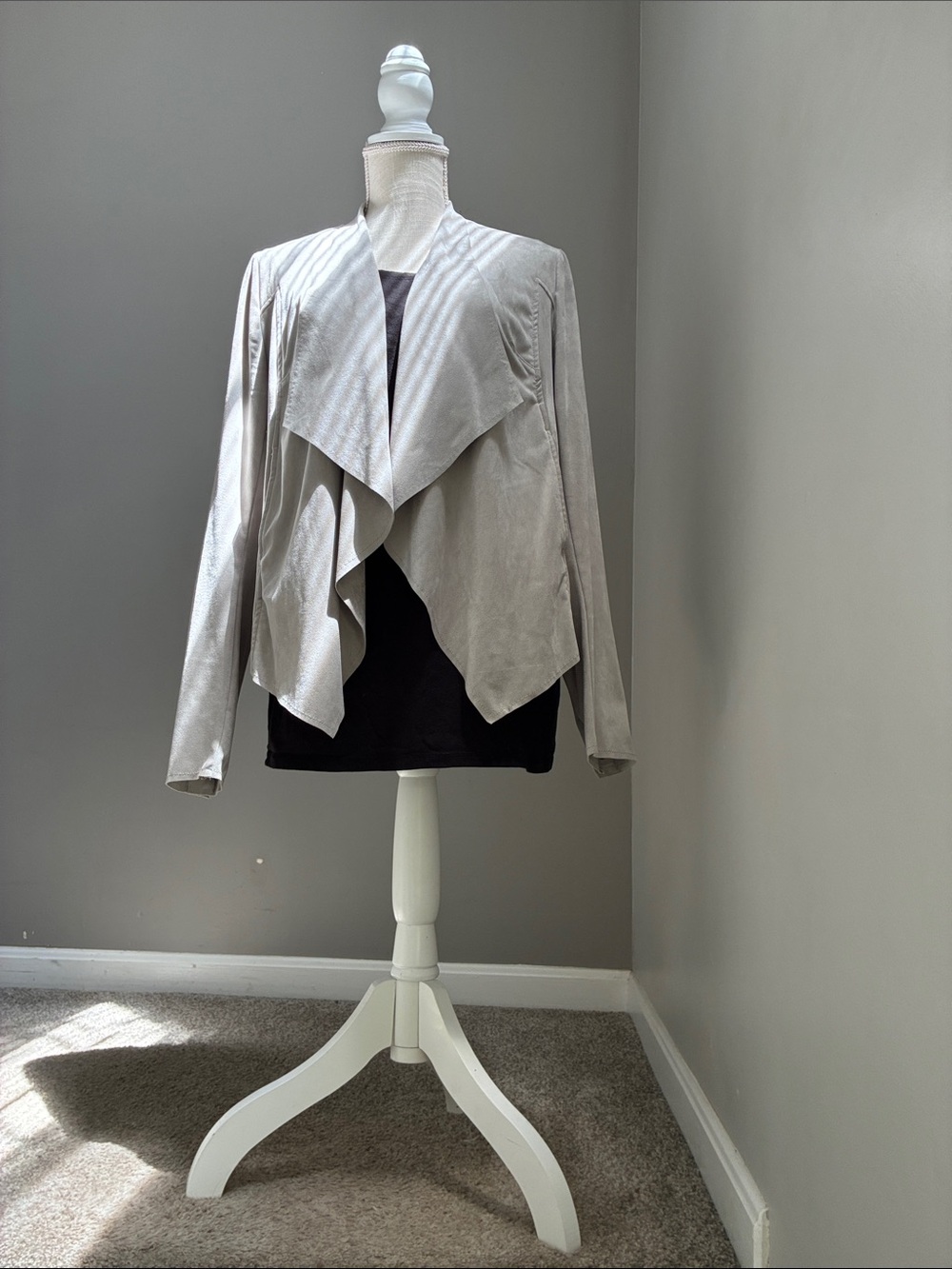 Women’s KUT from the Kloth jacket